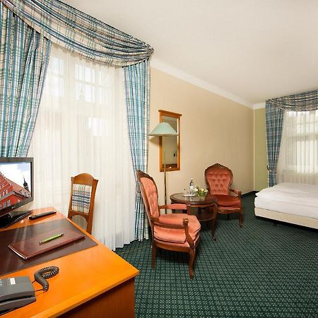 Hotel Kronprinz グライフスヴァルト エクステリア 写真